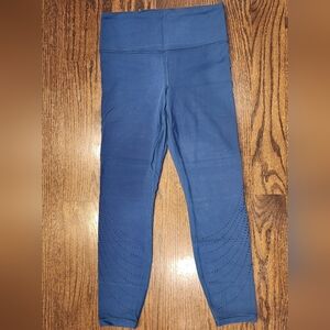 Athleta Elation 7/8 Laser Cut Blue Leggings, Size Small